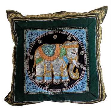 https://img.gem.app/898616999/1t/1702084356/vintage-boho-kalaga-burmese-elephant-embroidered.jpg