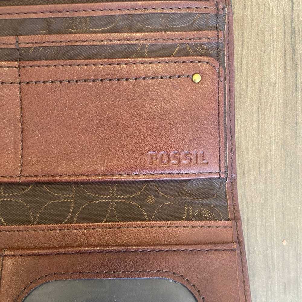 Fossil Classic Vintage Revival Brown Leather Wall… - image 4