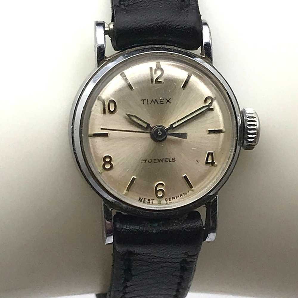 Vintage Timex Mechanical 17 Jewels Ladies Watch W… - image 2