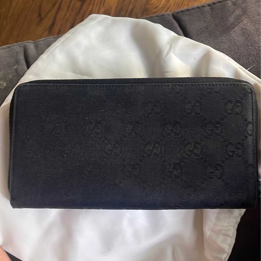Vintage black gucci wallet with duster - image 3