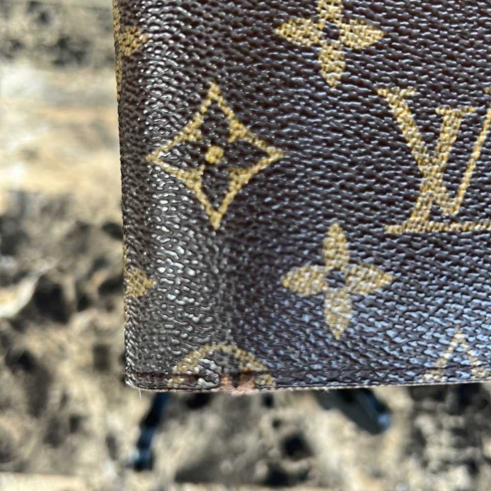 Louis Vuitton Monogram Zippy Wallet - image 9