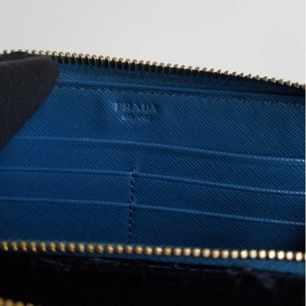 PRADA Beautiful Large Zippy compact wallet Italy - image 5