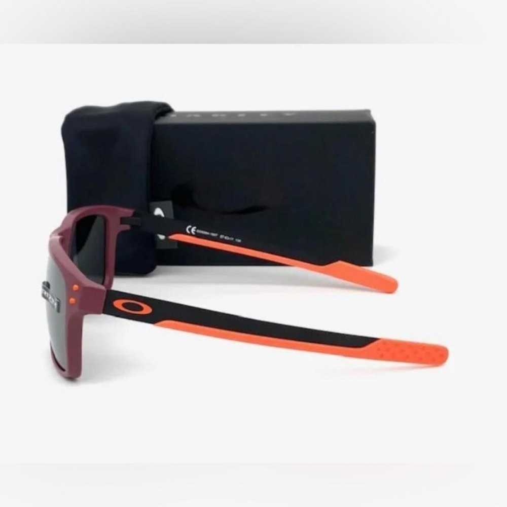Oakley Sunglasses - image 4