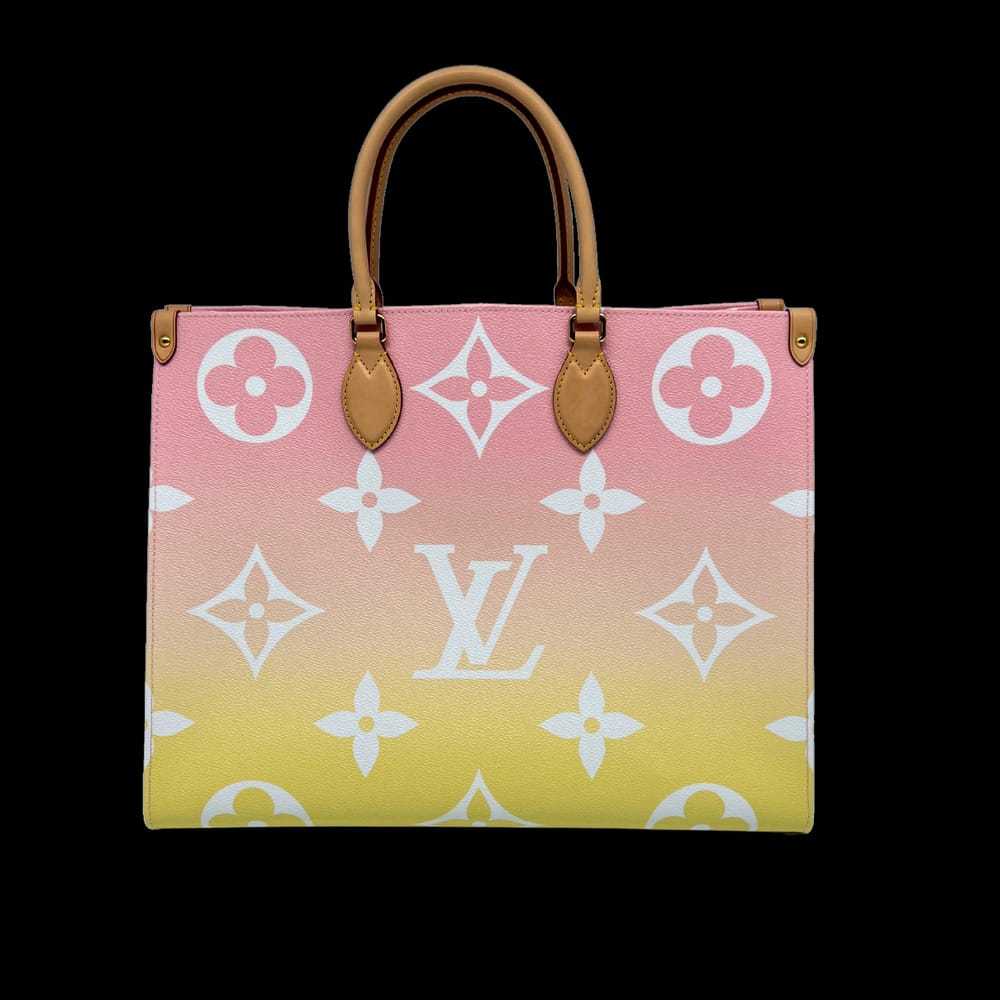 Louis Vuitton Onthego cloth handbag - image 2