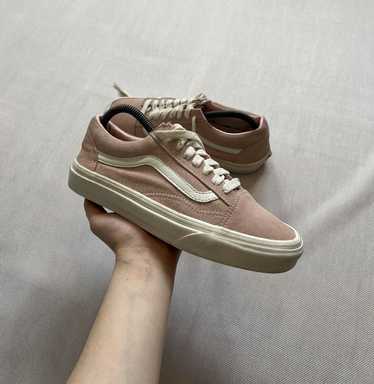 Nude color clearance vans