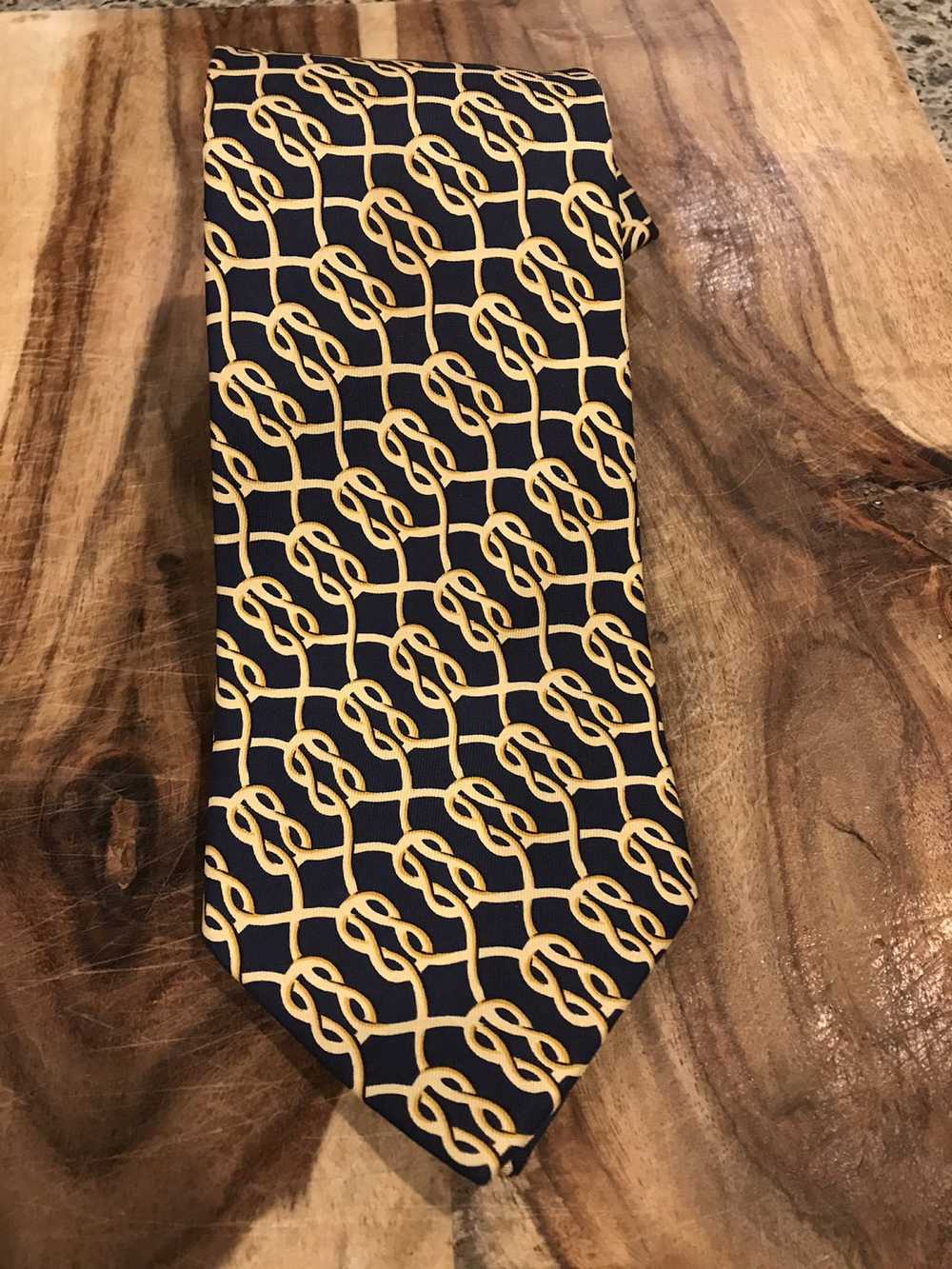 Gucci Silk “Reef Knot” pattern tie - image 1