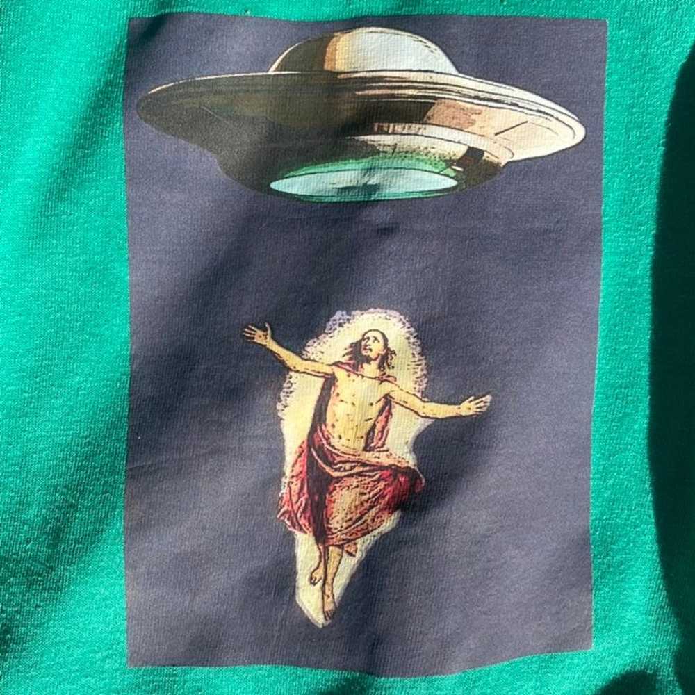 Jesus ascending into UFO Hoodie - image 2