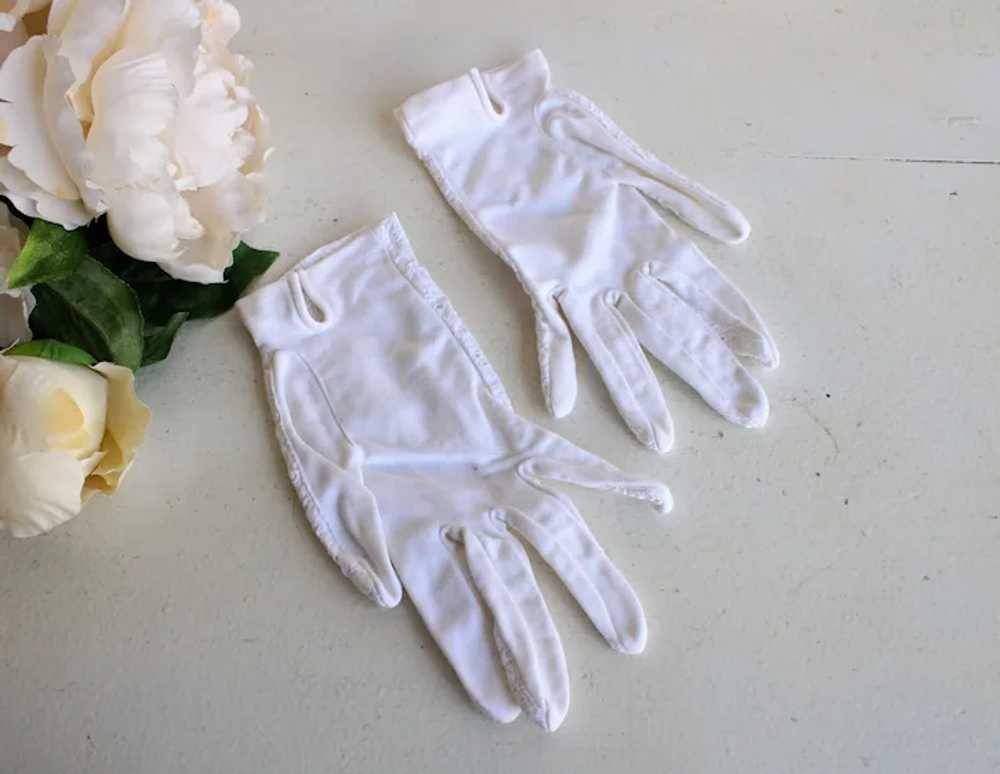 Vintage 1950s 1960s Gloves With Eyelet Flowers, K… - image 6