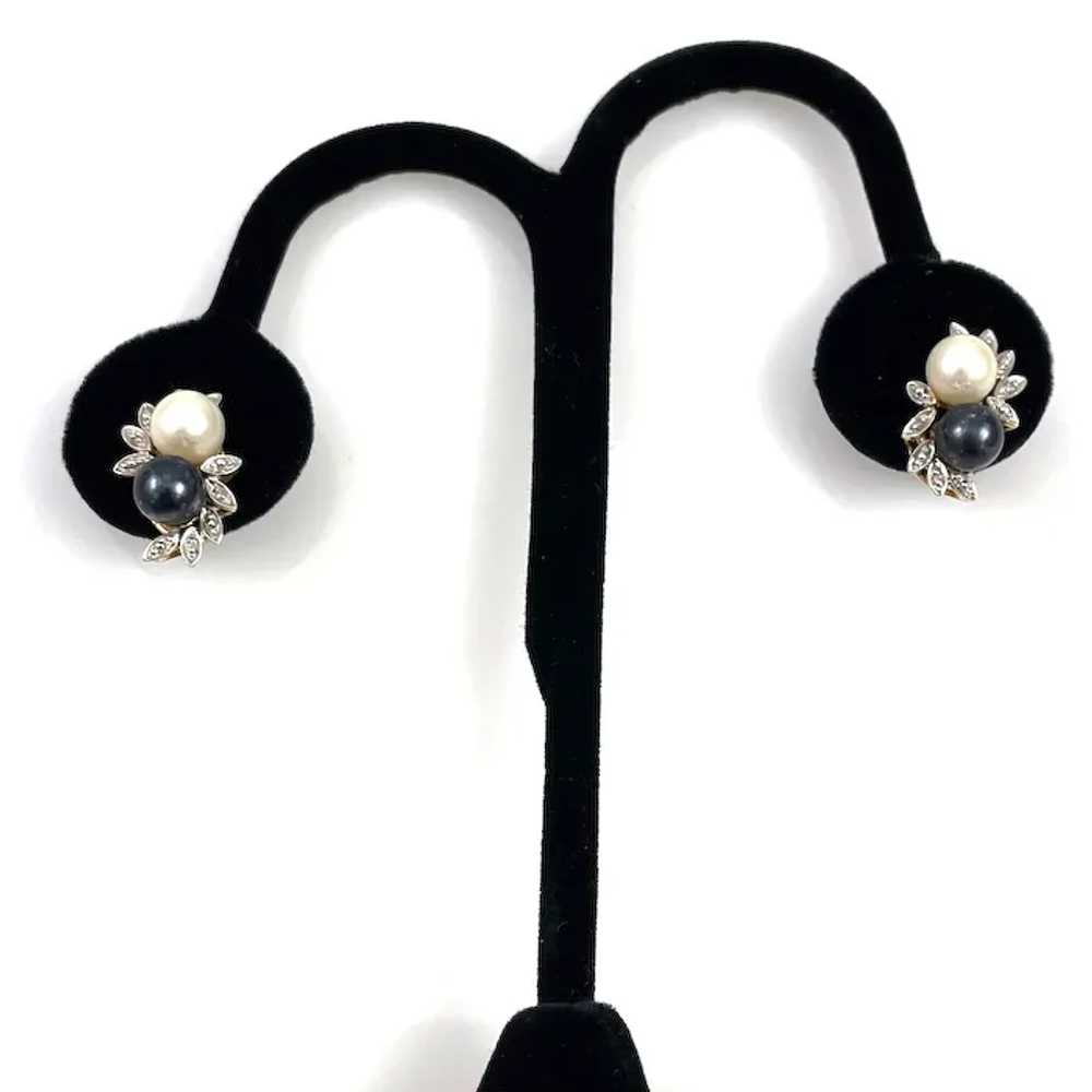 14K Gold Cultured White & Black Pearl Earrings - image 3