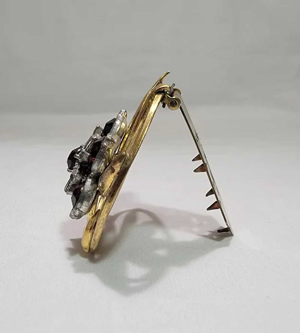 1930's Goldtone dress clip with silvertone and re… - image 6