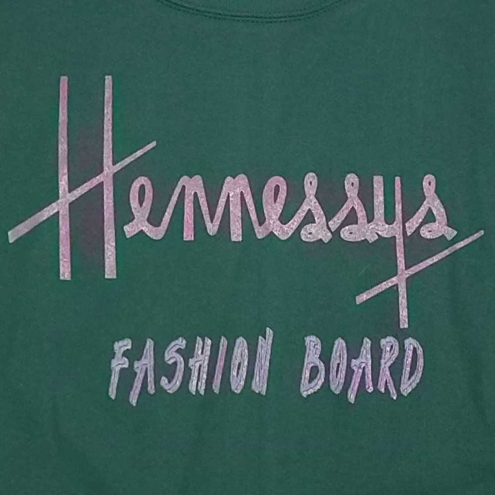 Vintage Hennessys Fashion Board Graphic Green One… - image 2