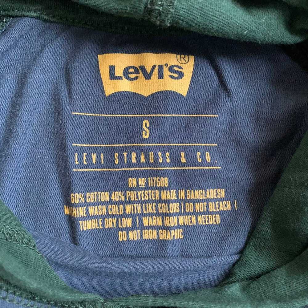 Levi’s Hooded Longsleeve - image 3