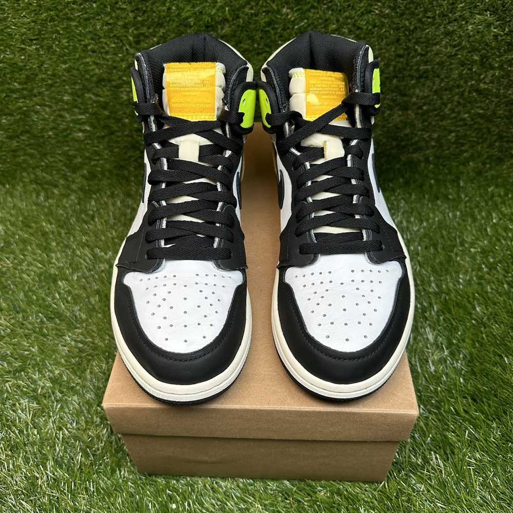 Jordan Brand × Nike Air Jordan 1 High Volt Gold - image 5