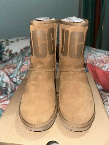 Ugg UGG Australia Class Short Boot - Size W8 - image 1