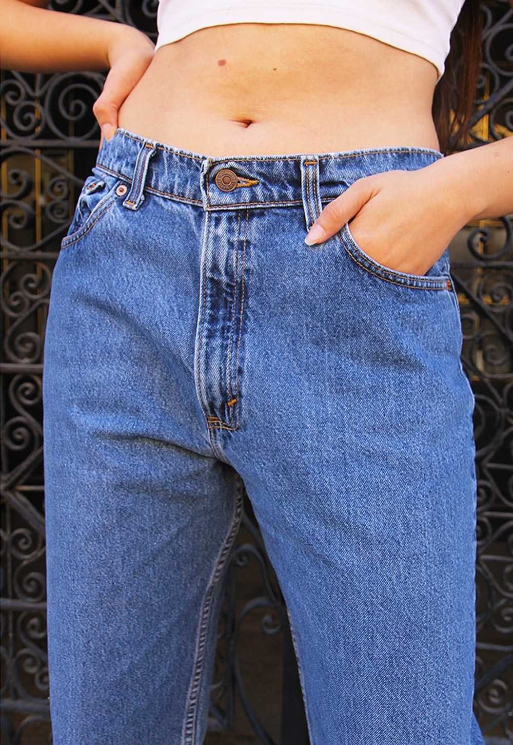 561 Levi's Jeans in Blue - image 5