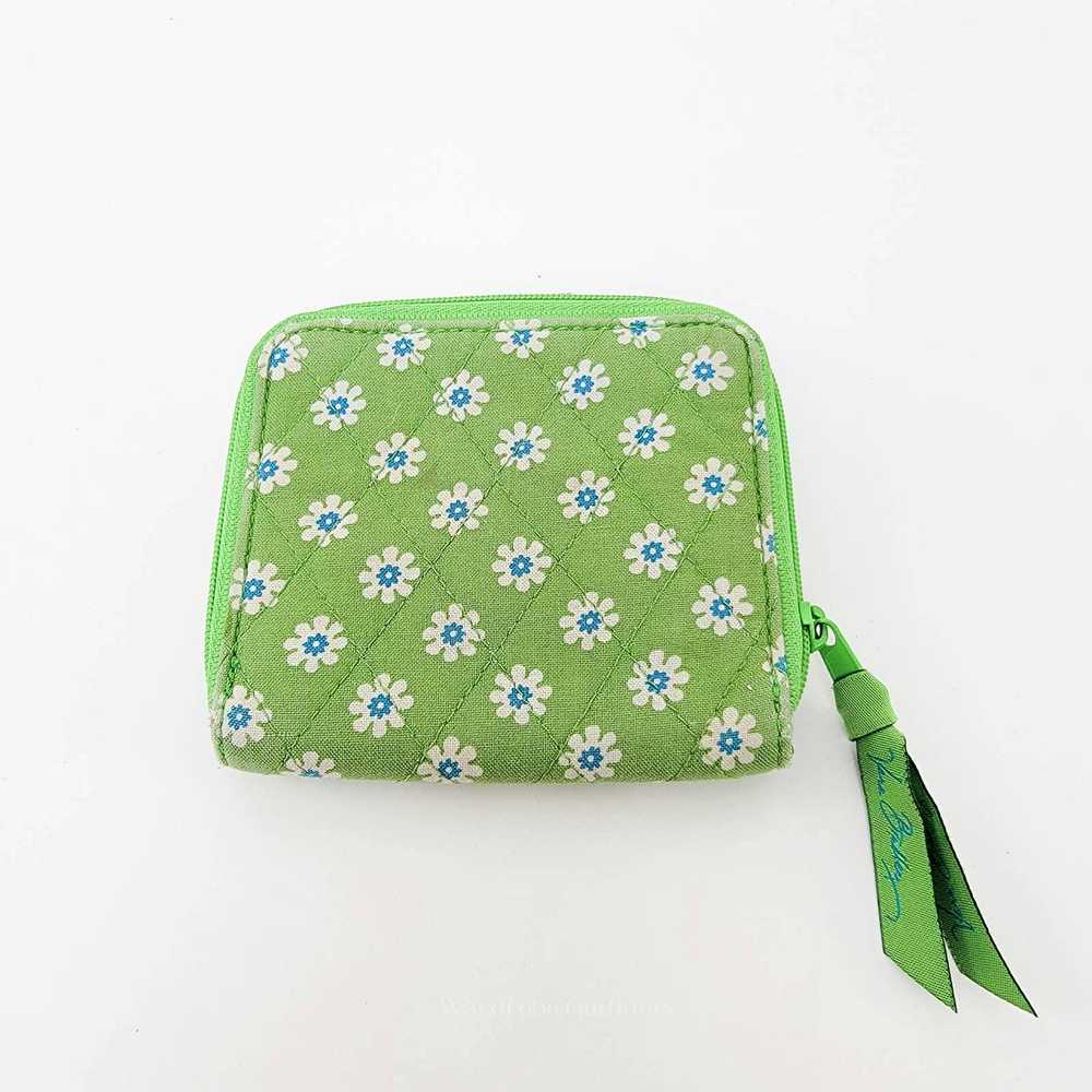 Vera Bradley Vera Bradley Daisy Square Wallet Cha… - image 1