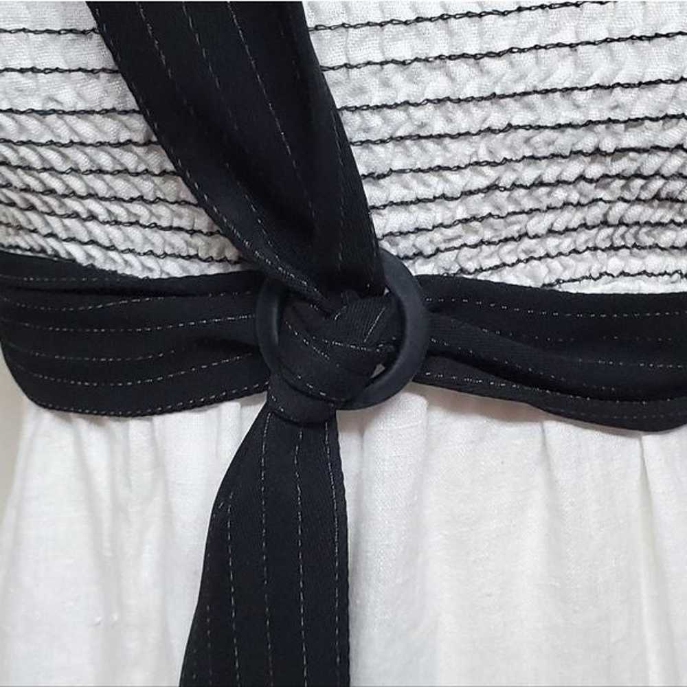 Vintage BEBE Black Silk White Linen Smocked Tie S… - image 4