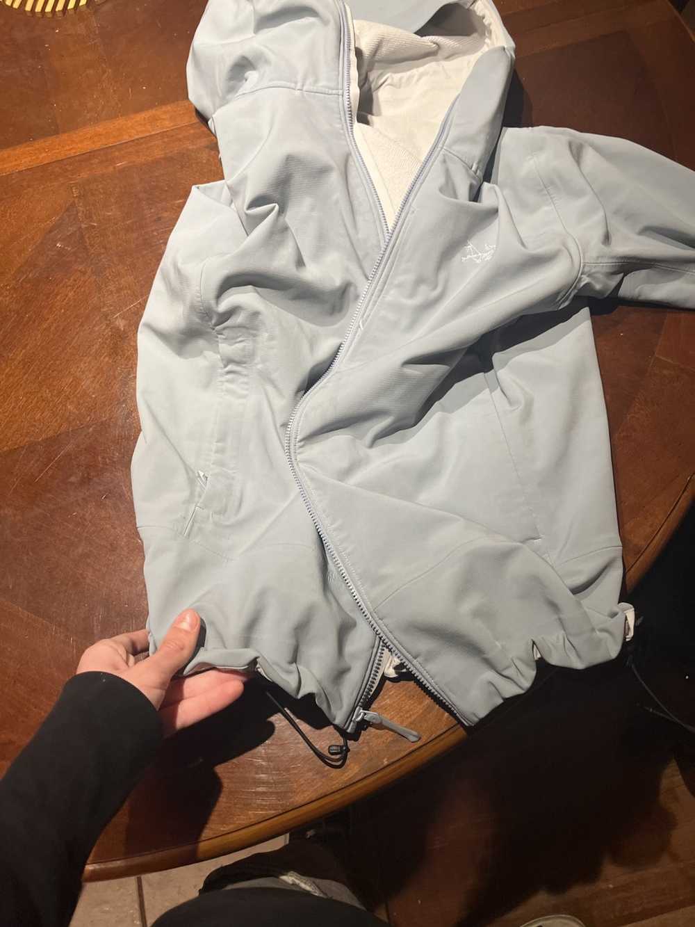 Arc'Teryx Arcteryx women jacket pretty much new - image 1