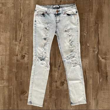 BONGO Acid Wash Distressed Jeans | Light Wash | V… - image 1