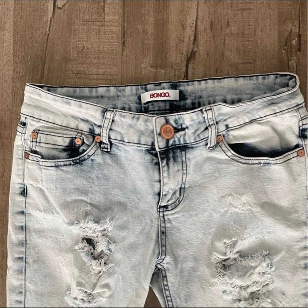 BONGO Acid Wash Distressed Jeans | Light Wash | V… - image 3