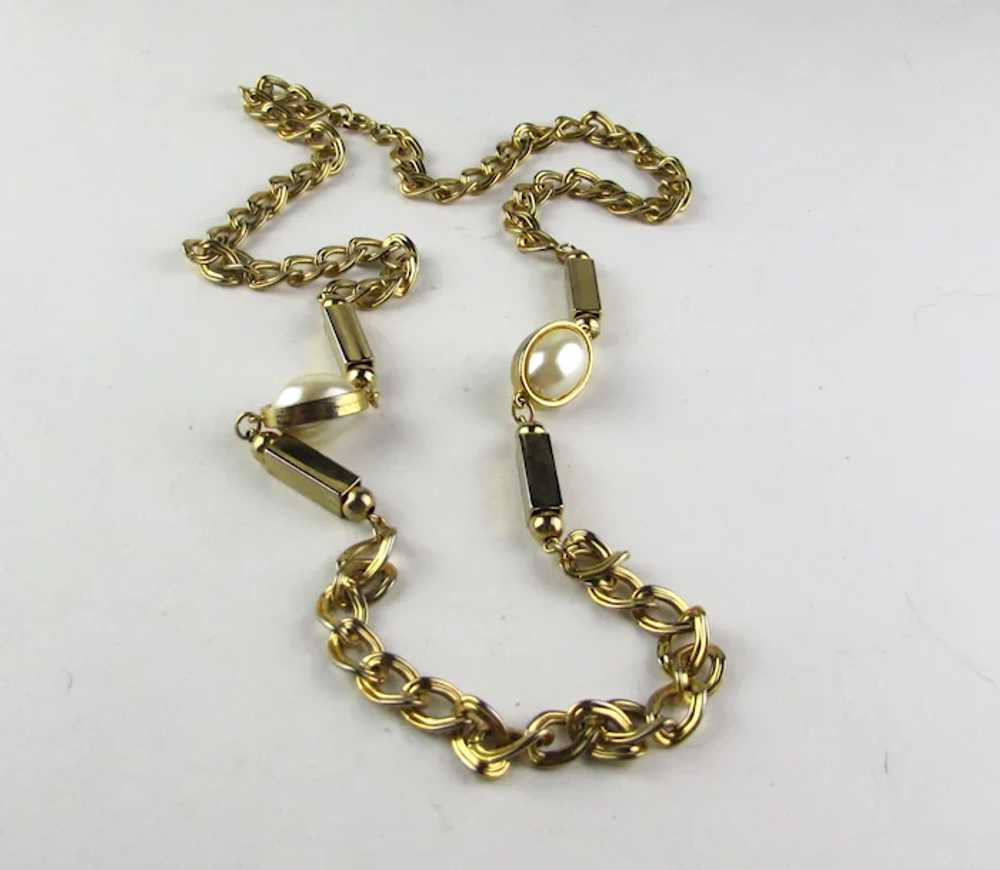 Gold Tone Heavy Chain With Faux Pearl Focals - image 10