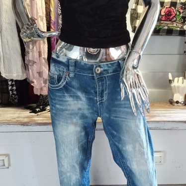 Amethyst Acid Wash Ladies Cropped 3/4 Distressed Capri jeans size 1