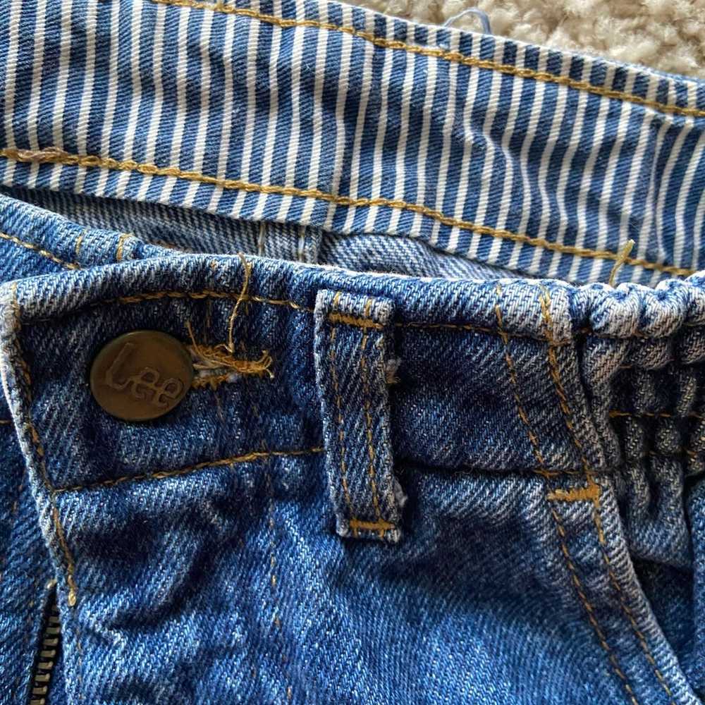 Vintage High-Waisted Denim Jeans - image 3