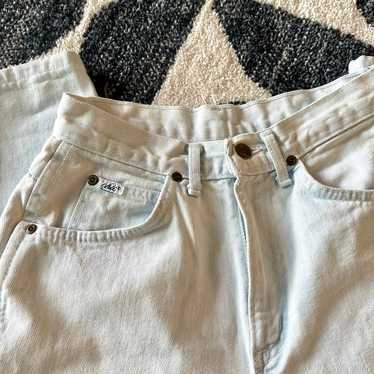 Vintage Light Wash Chic Jeans