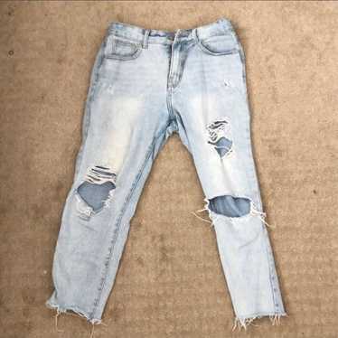 Fashion Nova ripped blue jeans