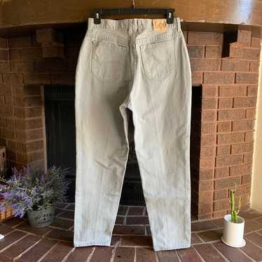 Vintage Women's Lee Jeans, High Waisted Pleated Mom Jeans, Size 16