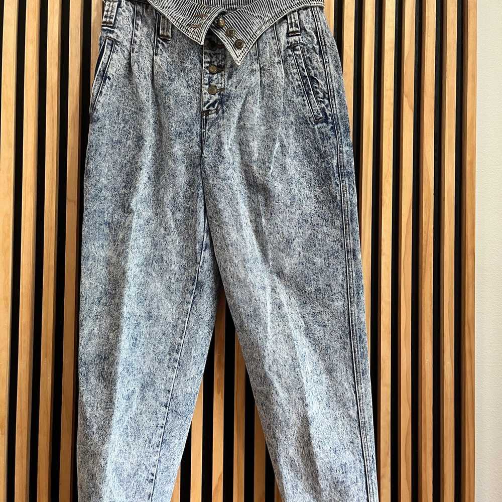 Vintage 80’s Acid Wash High Rise Mom Jeans - image 1