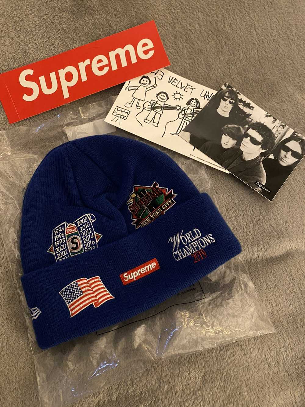 New Era × Supreme Championship beanie royal - image 2