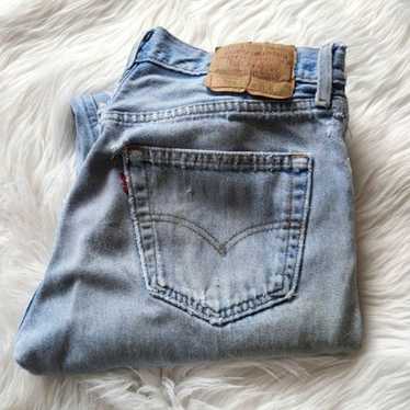 LEVI'S 501 BUTTONFLY VINTAGE DISTRESSED