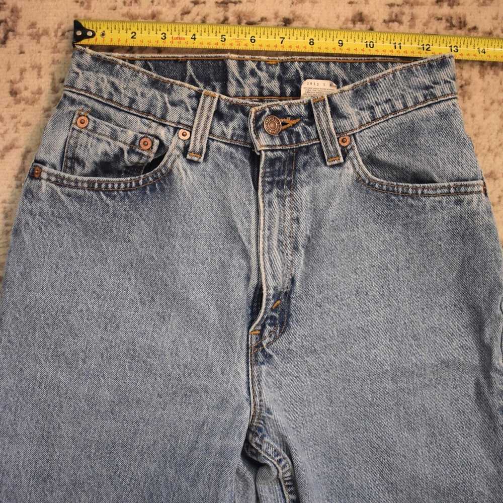Vintage 521 Levi’s mom jeans light wash denim - image 6
