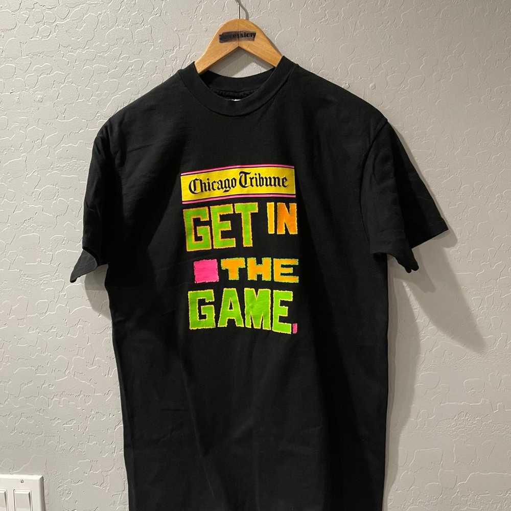Vintage Chicago Tribune “Get In The Game” SS Shir… - image 1
