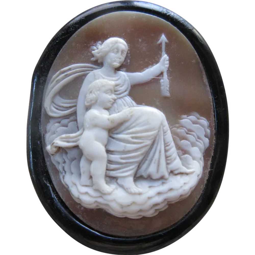 Antique Victorian Carved Shell Cameo Brooch Cupid… - image 1