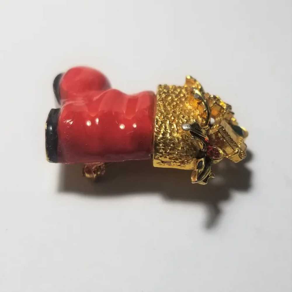 ART- Arthur Pepper Gold Tone and Red Enamel Santa… - image 4