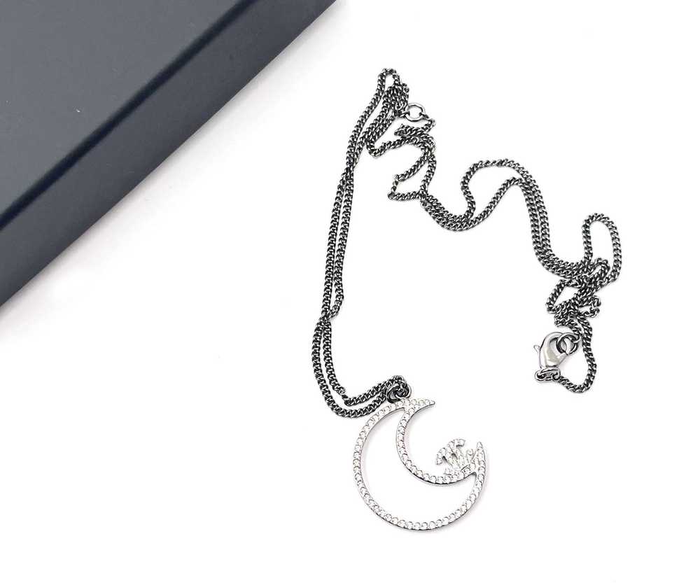 Chanel CHANEL Grey CC Moon Crystal Pendant Neckla… - image 2