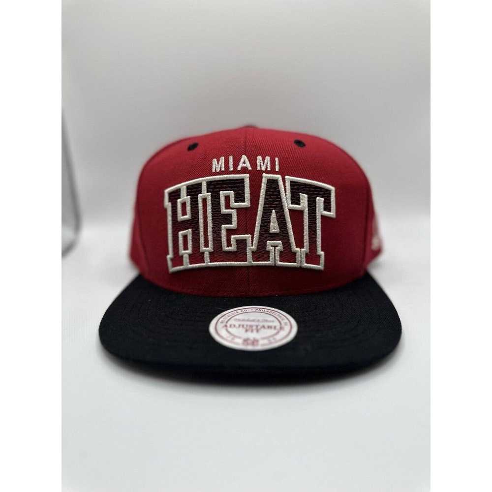 Mitchell & Ness NBA Miami Heat Basketball snapbac… - image 1