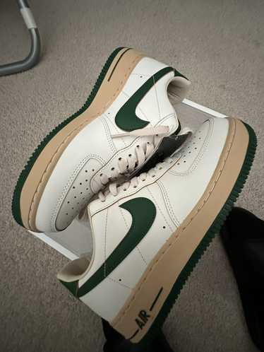 Nike Brand new vintage green Air Force 1