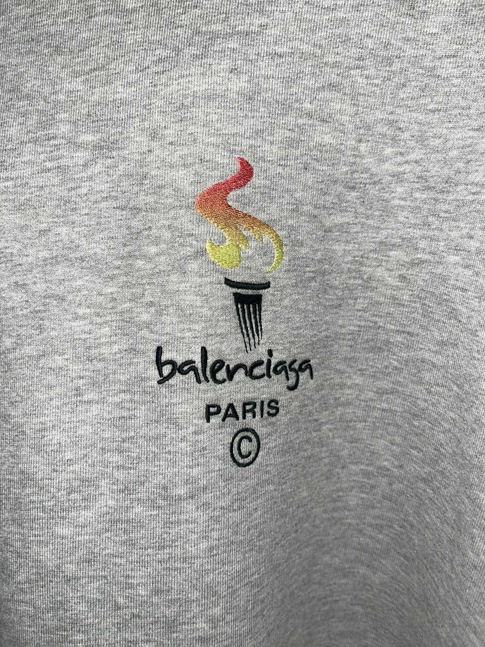 Balenciaga Balenciaga embroidered torch hoodie Pa… - image 2