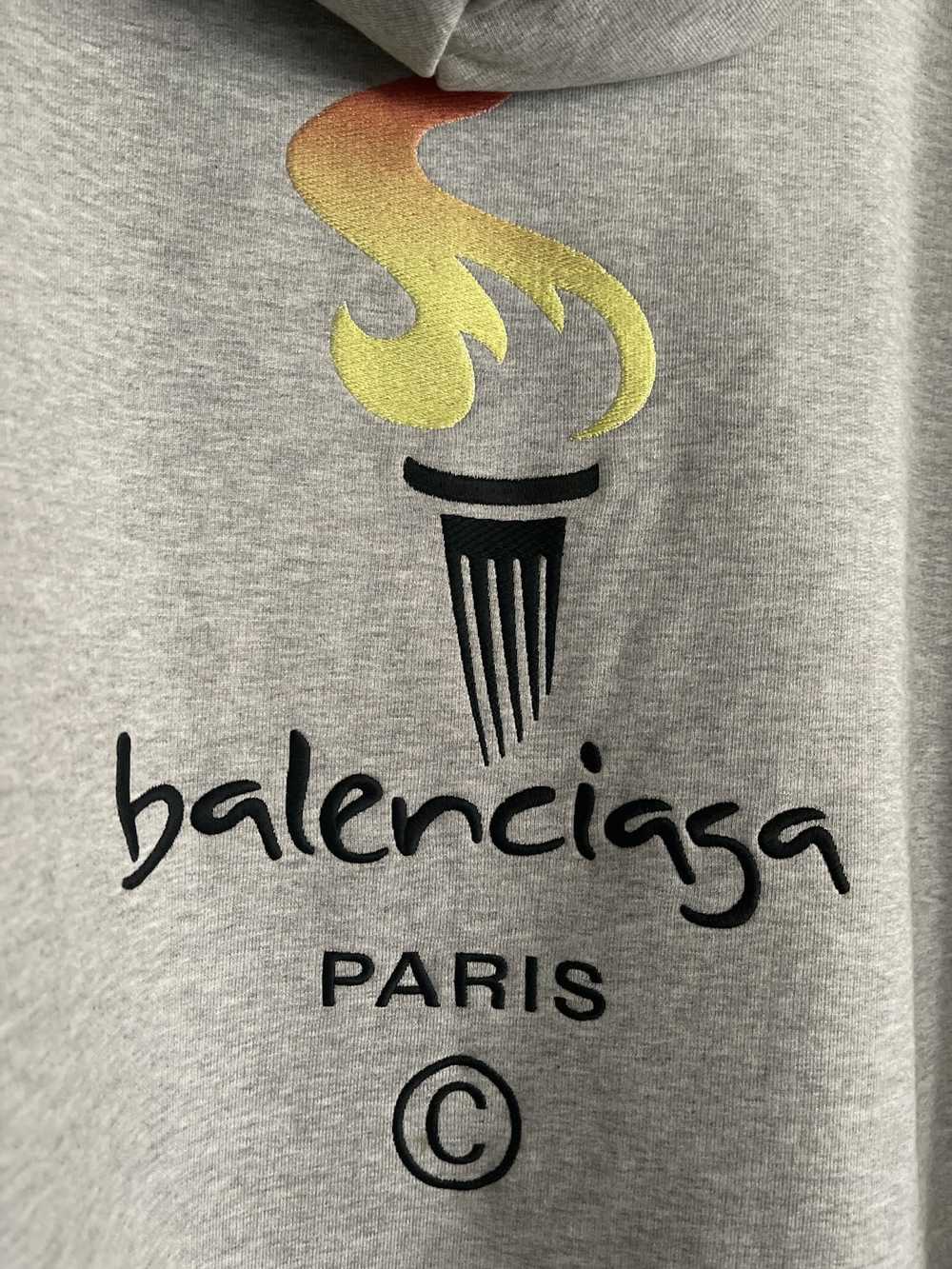 Balenciaga Balenciaga embroidered torch hoodie Pa… - image 4