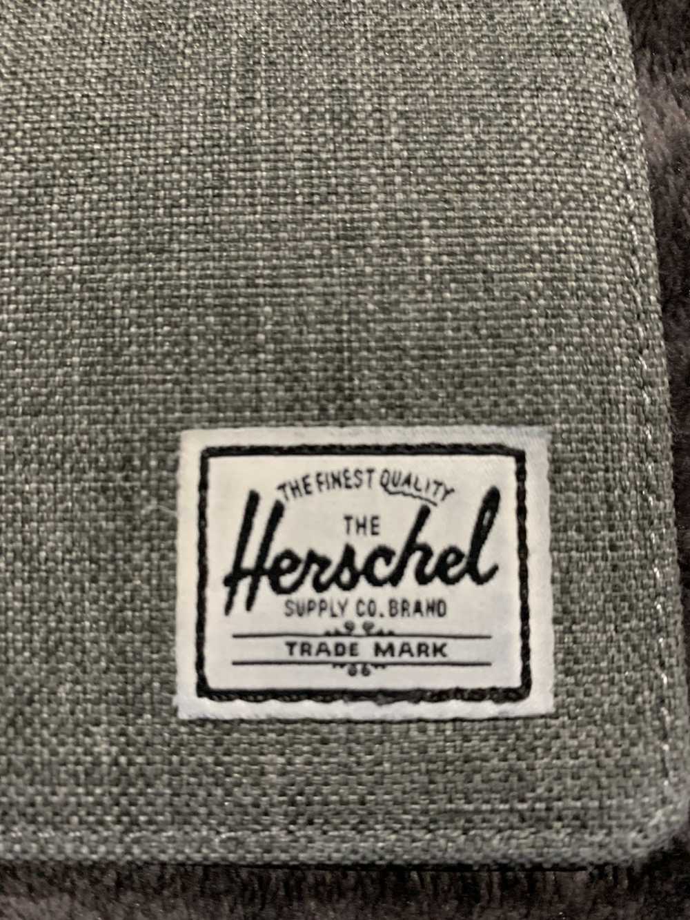 Herschel Supply Co. Grey hank wallet - image 7