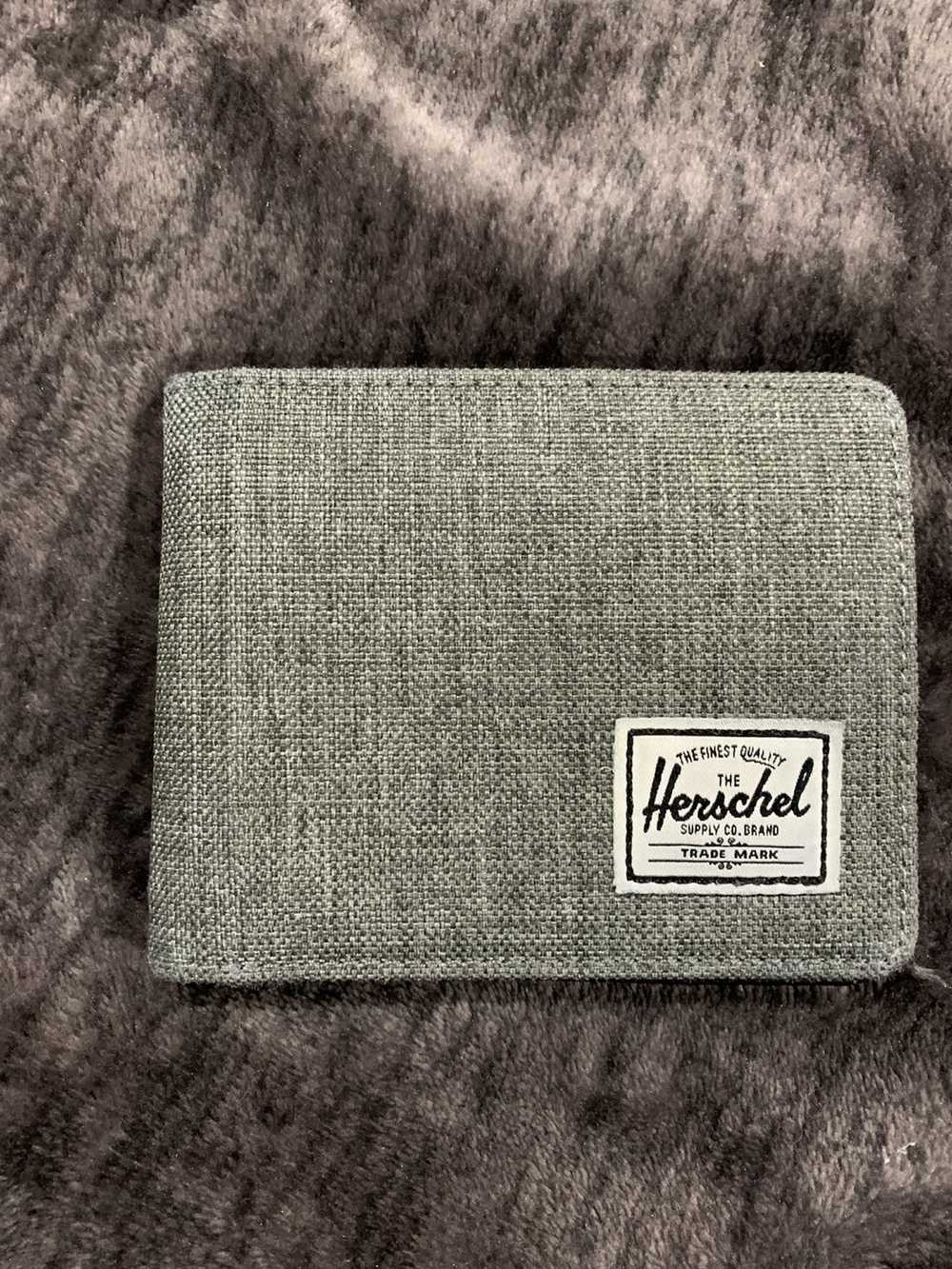 Herschel Supply Co. Grey hank wallet - image 8