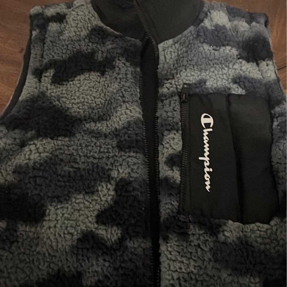 Reversible Champion Zip Up Vest Size Small - image 3