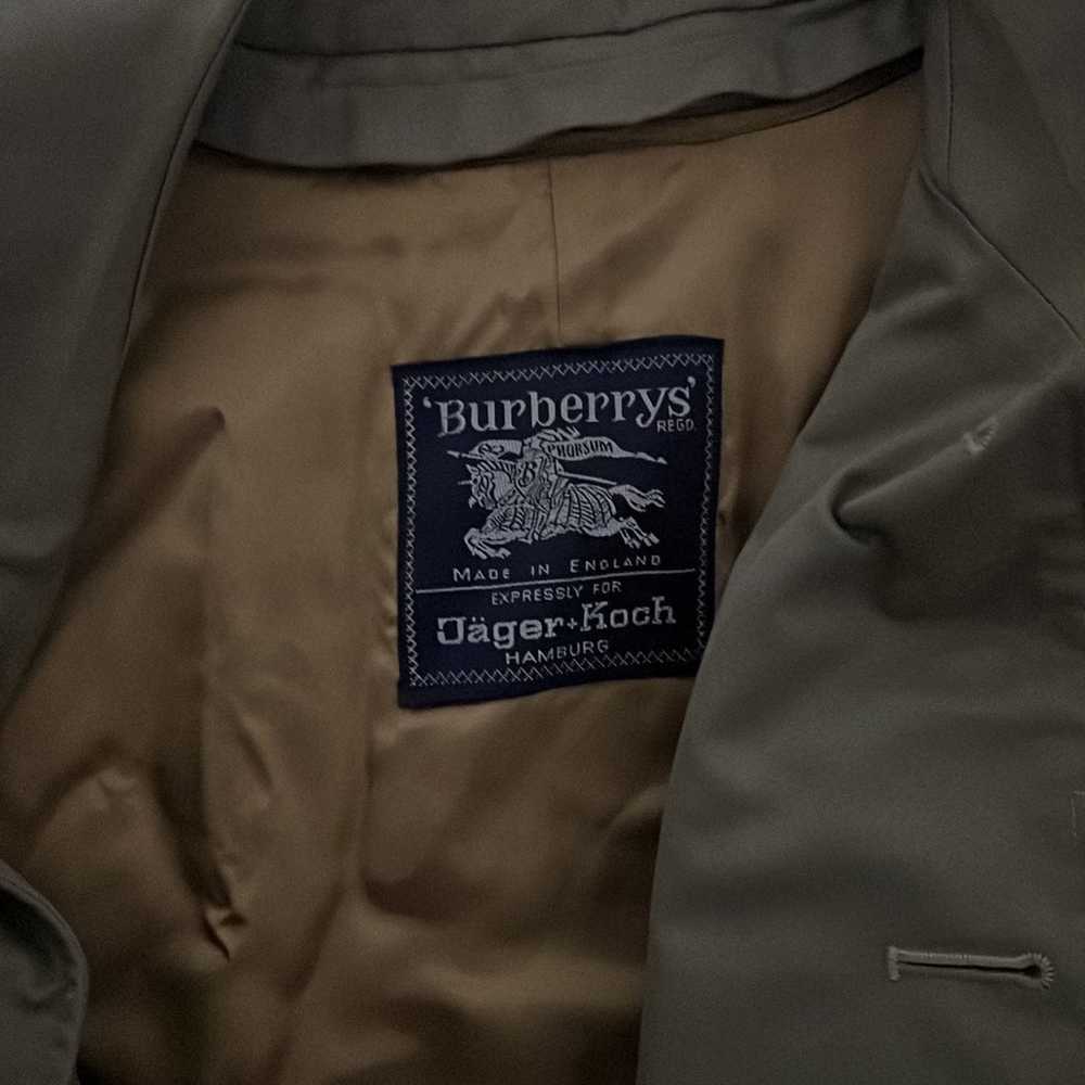 Burberry trench coat - image 3