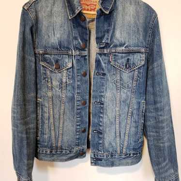 LEVIS JEAN JACKET SIZE SMALL - image 1