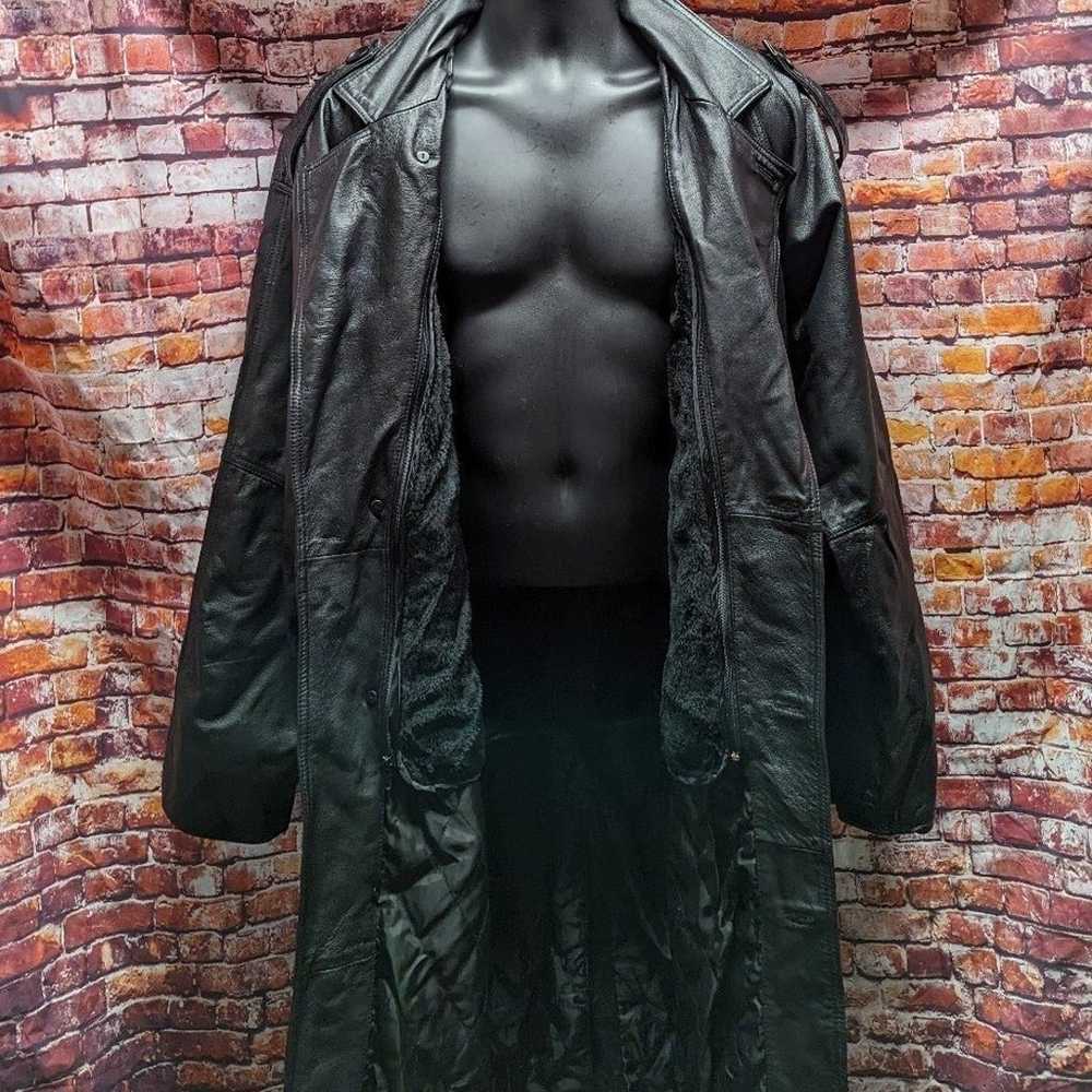 Vintage Leather Coat with belt and removable liner - image 12