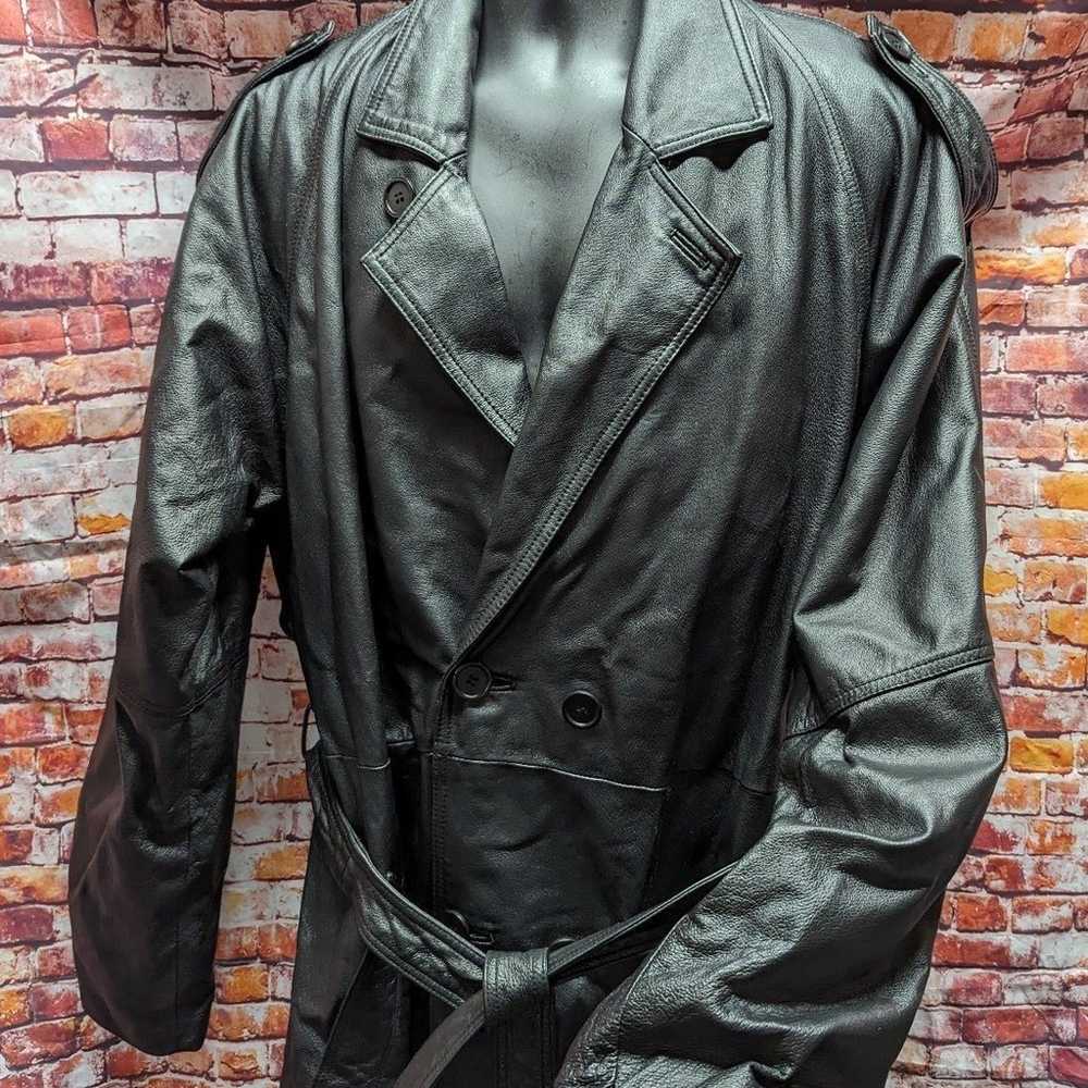 Vintage Leather Coat with belt and removable liner - image 4