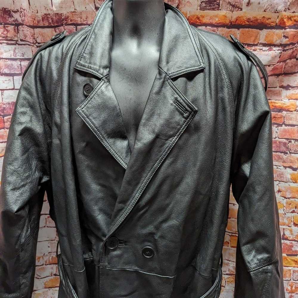 Vintage Leather Coat with belt and removable liner - image 6